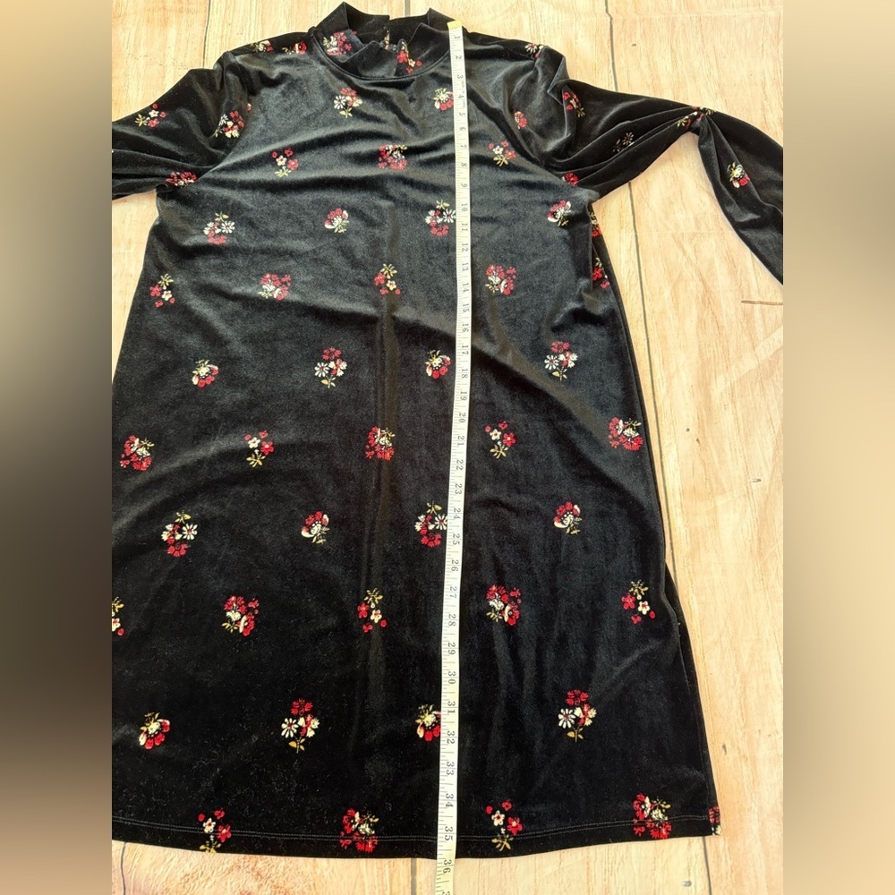 LOFT Women's Velvet Mockneck Shift Dress Black Floral, Size Large Long Sleeve - Picture 5 of 8